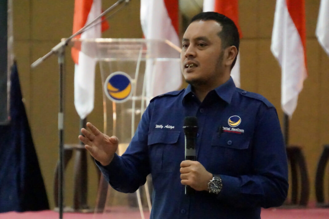Willy Aditya menyebut pernyataan Benny Rhamdani seperti orang meracau