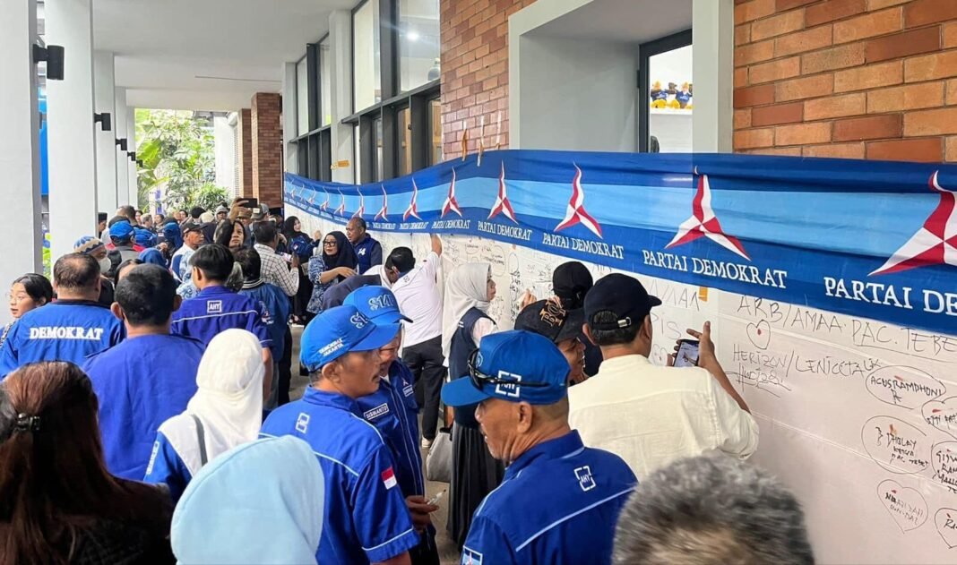 Aksi Cap Jempol Darah