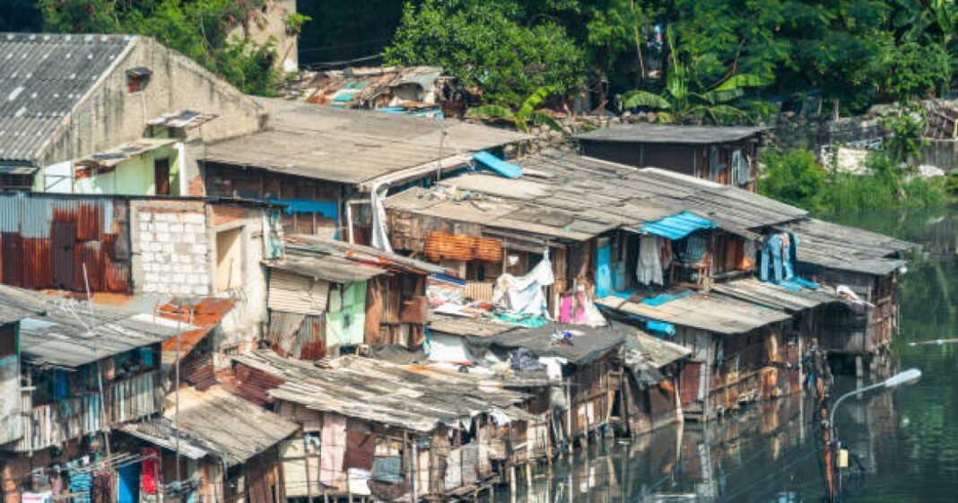 DPR sebut pengentasan kemiskinan di Indonesia rapuh