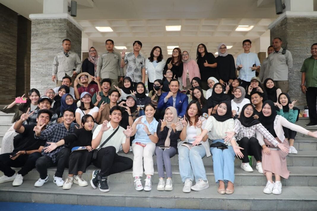 AHY bersama mahasiswa FISIPOL UGM