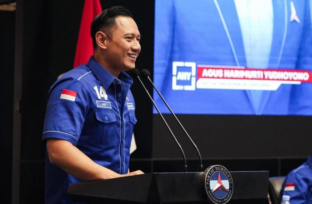 survei demokrat posisi tiga besar