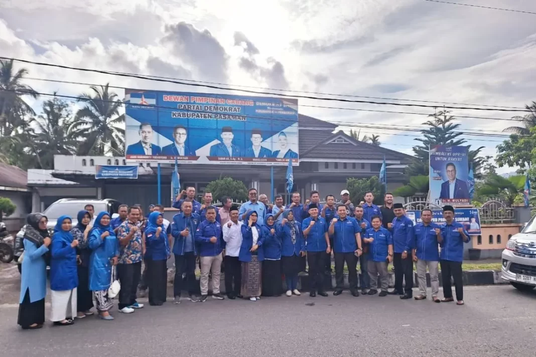 Pengurus dan kader DPC PD Pasaman