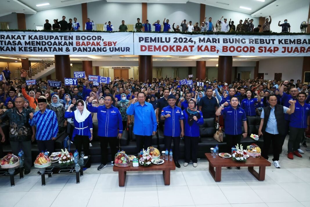 SBY bersama kader demokrat bogor