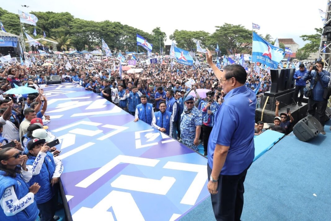 SBY di Banyuwangi SBY di banyuwangi
