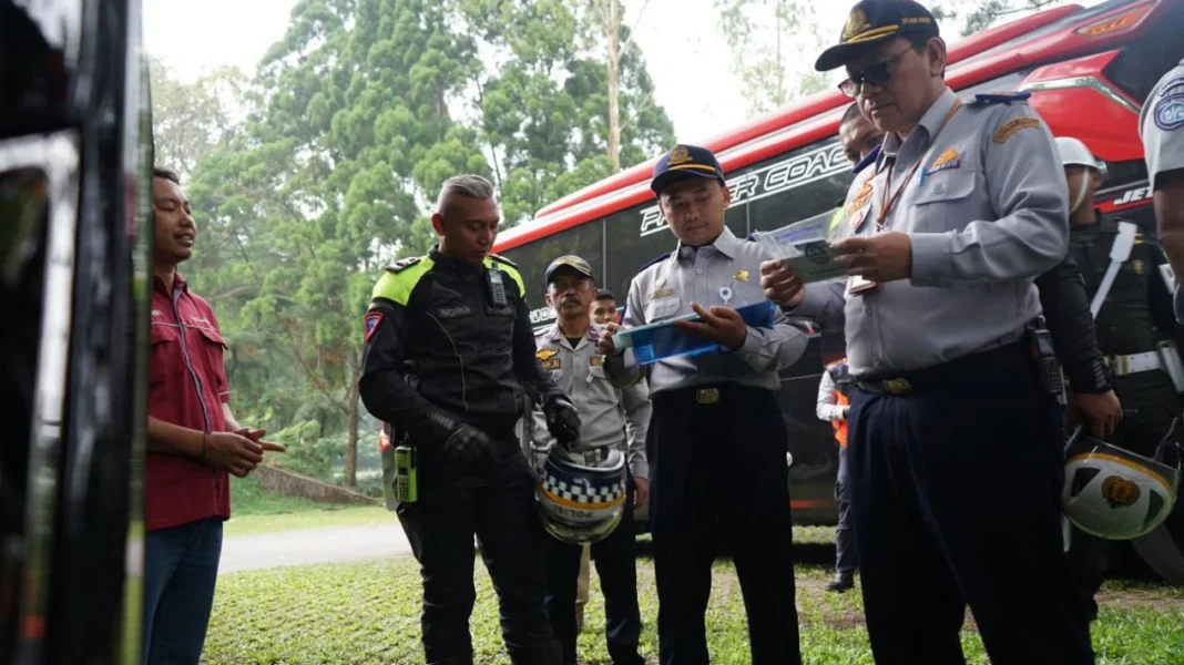 Kemenhub Periksa Bus pariwisata Kemenhub termukan 69 persen bus pariwisata tidak lulus uji kelayakan