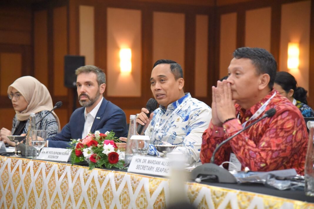 PSR (2) Putu Supadma ketua BKSAP