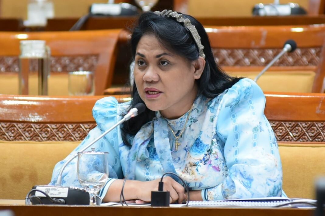 demokrat minta tingkatkan perpustakaan