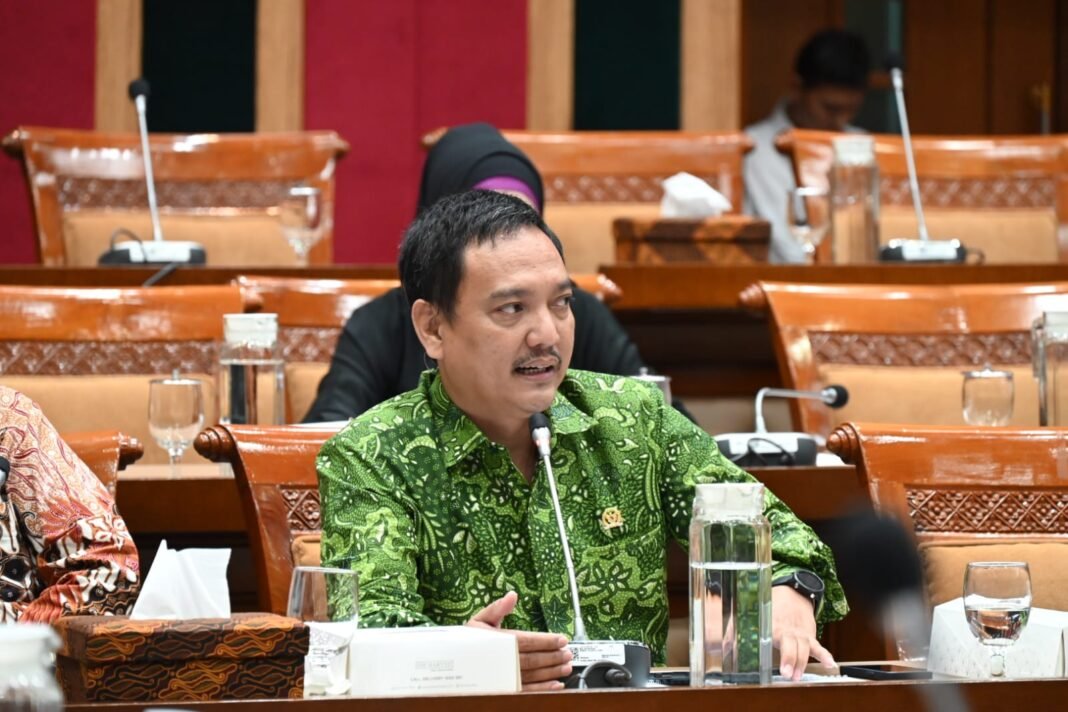 demokrat tanyakan proses pemain naturalisasi