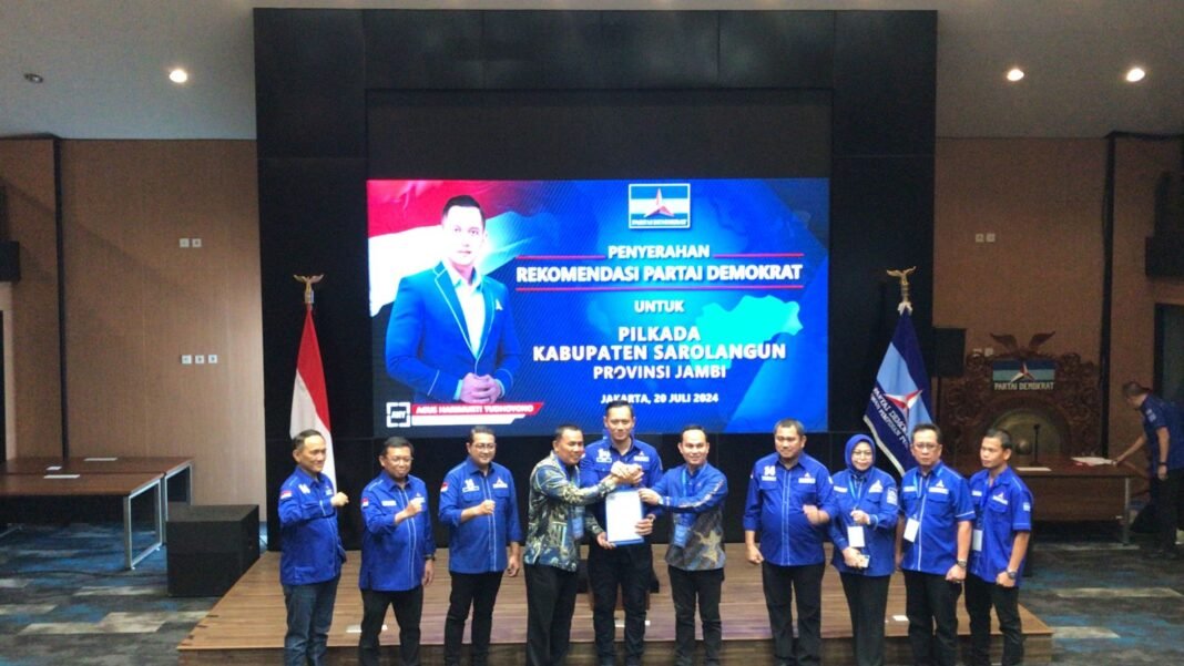 AHY serahkan rekomendasi Bacabup Sarolangun