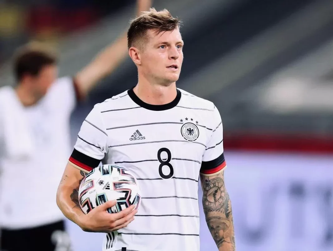 Toni Kroos gantung sepatu
