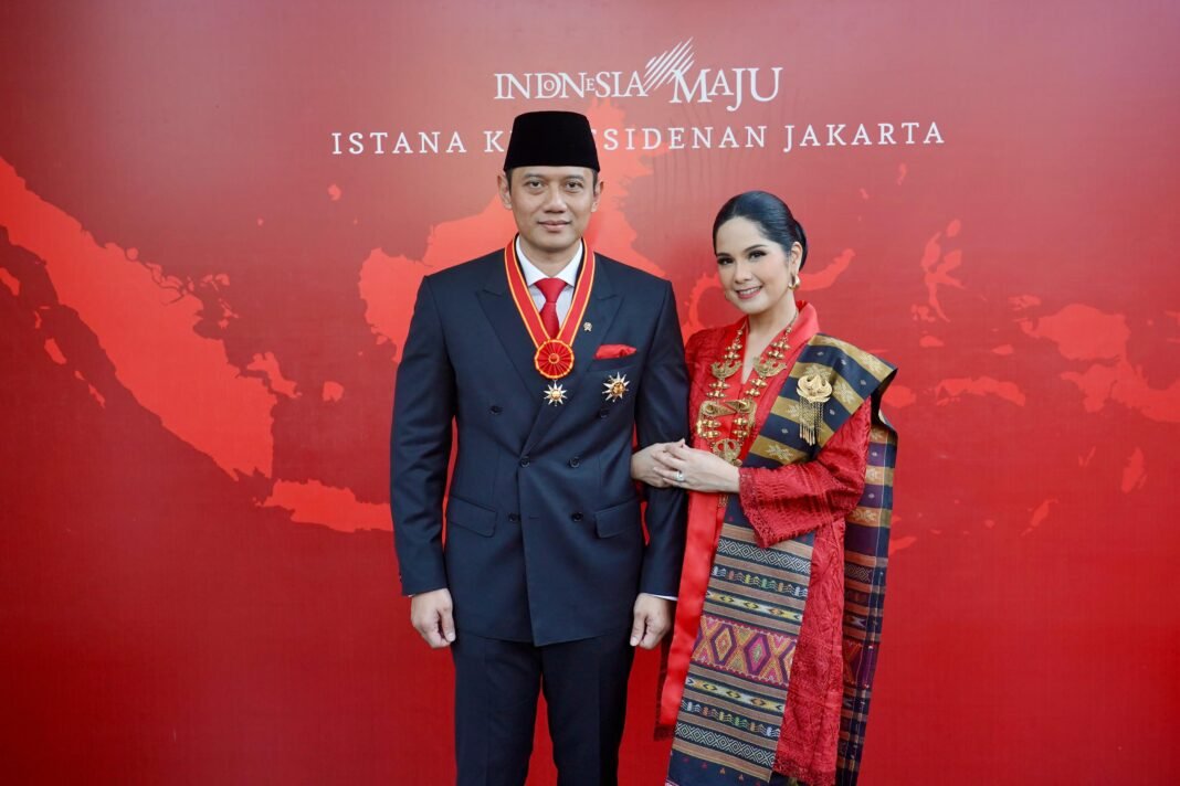 AHY terima penghargaan