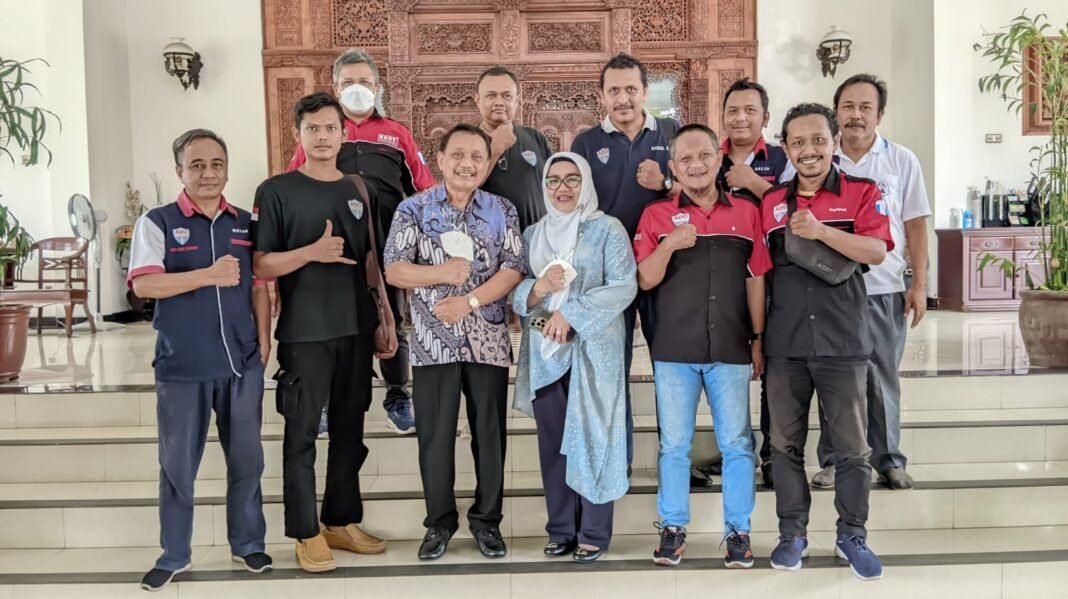 sosiasi Driver Online sosiasi Driver Online semarang temui ayah yoyok sukawi