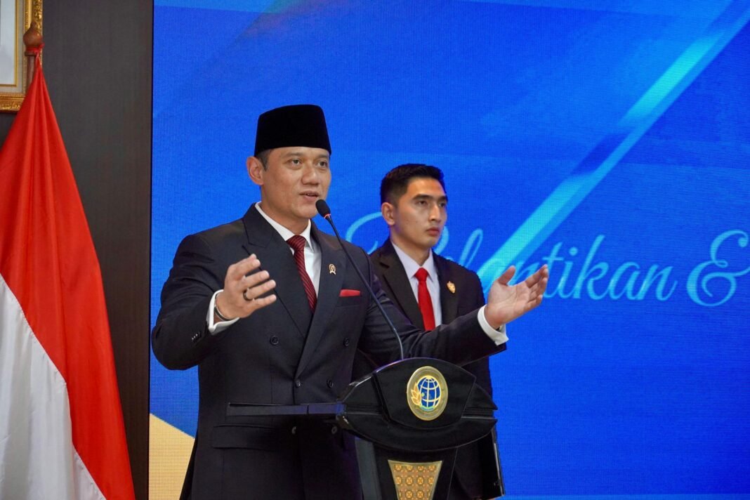 AHy lantik ratusan pejabat ATR/BPN