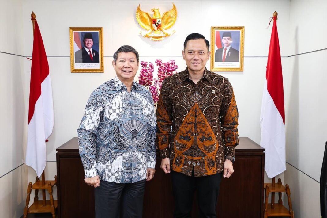 AHy hashim bahas giant sea wall