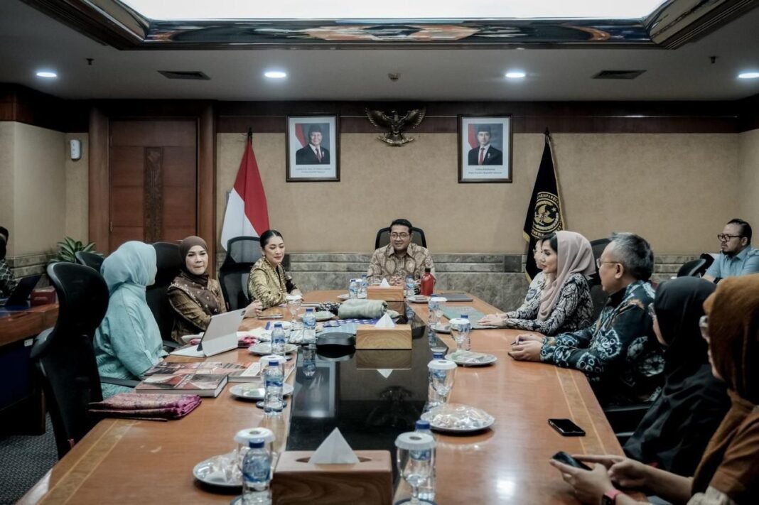 Cita Tenun Indonesia