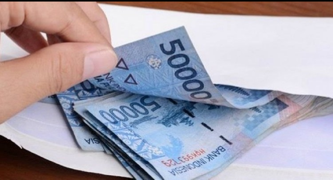 Ilustrasi uang 'Serangan Fajar'