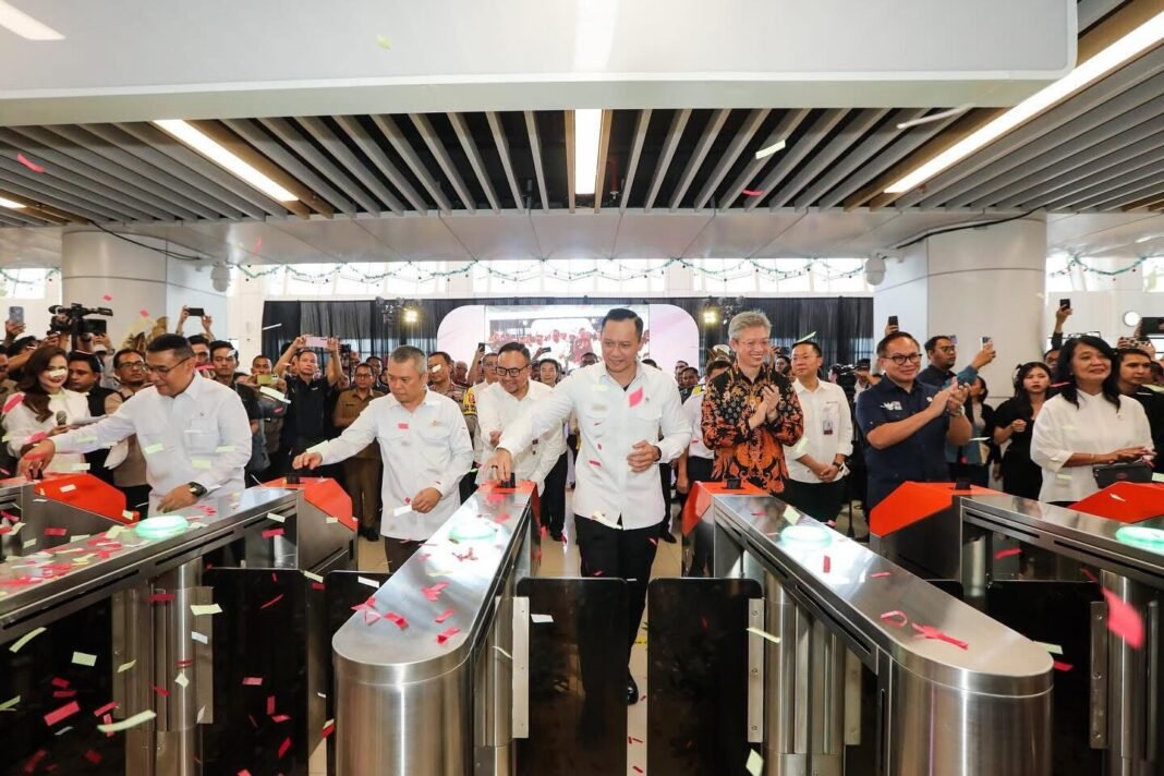 menko AHY resmikan Stasiun Whoosh Karawang