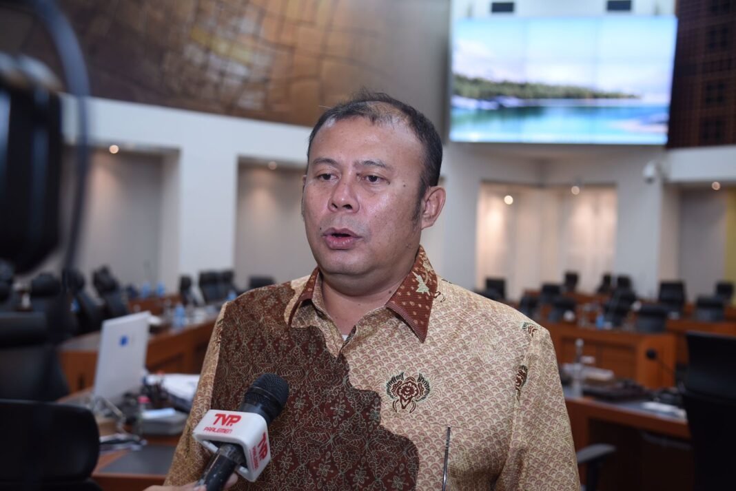 DPR terkait kemendikti-saintek