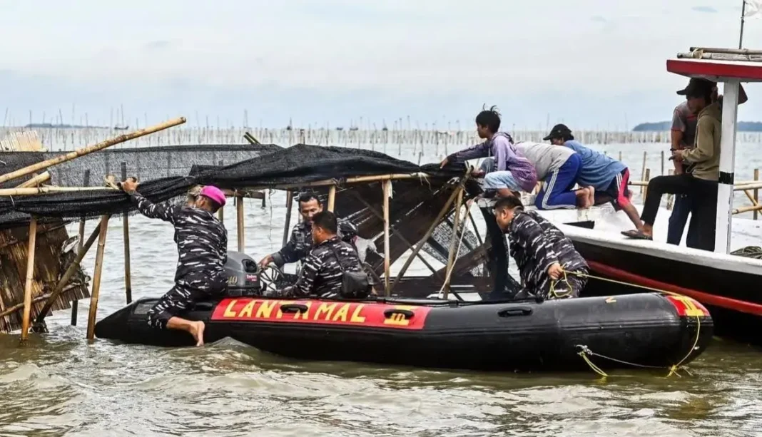 Pembongkaran Pagar Laut Pembongkaran Pagar Laut