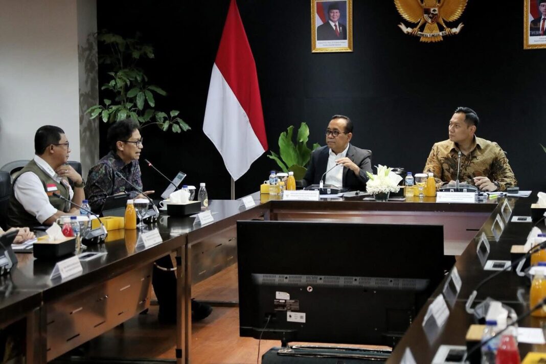 menko AHy rapat bareng Menko PMK