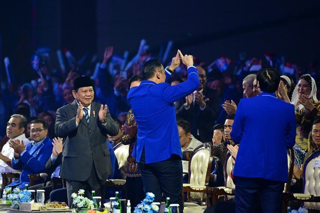 AHY dan Prabowo di kongres Demokrat