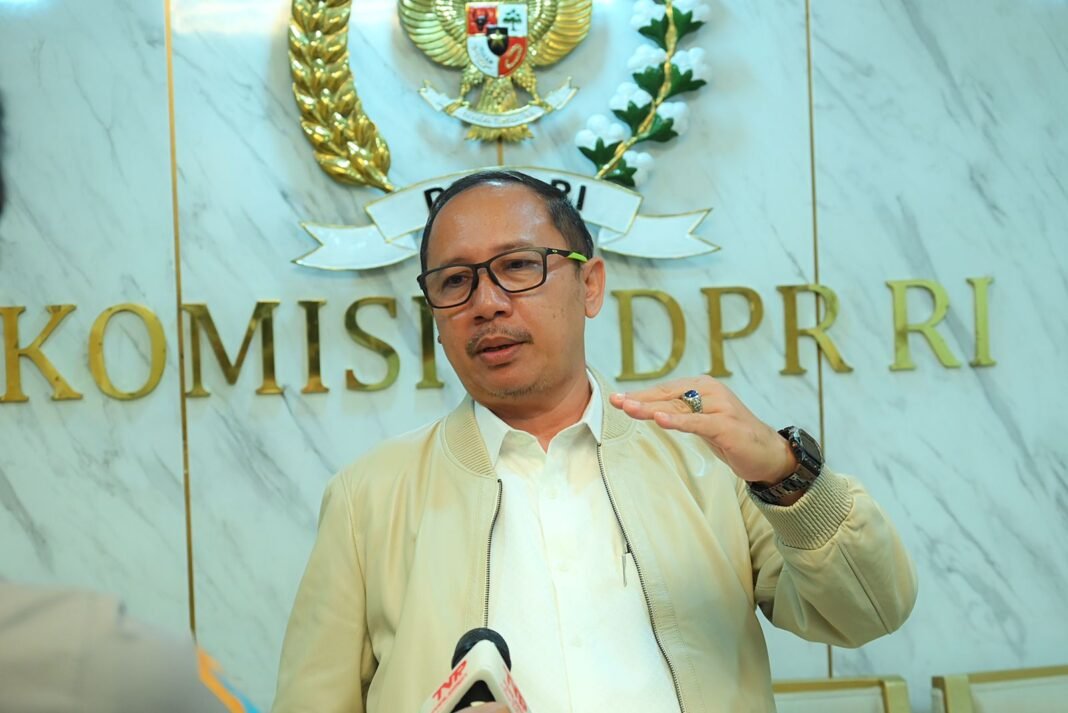 Muhamad Nur Purnamasidi