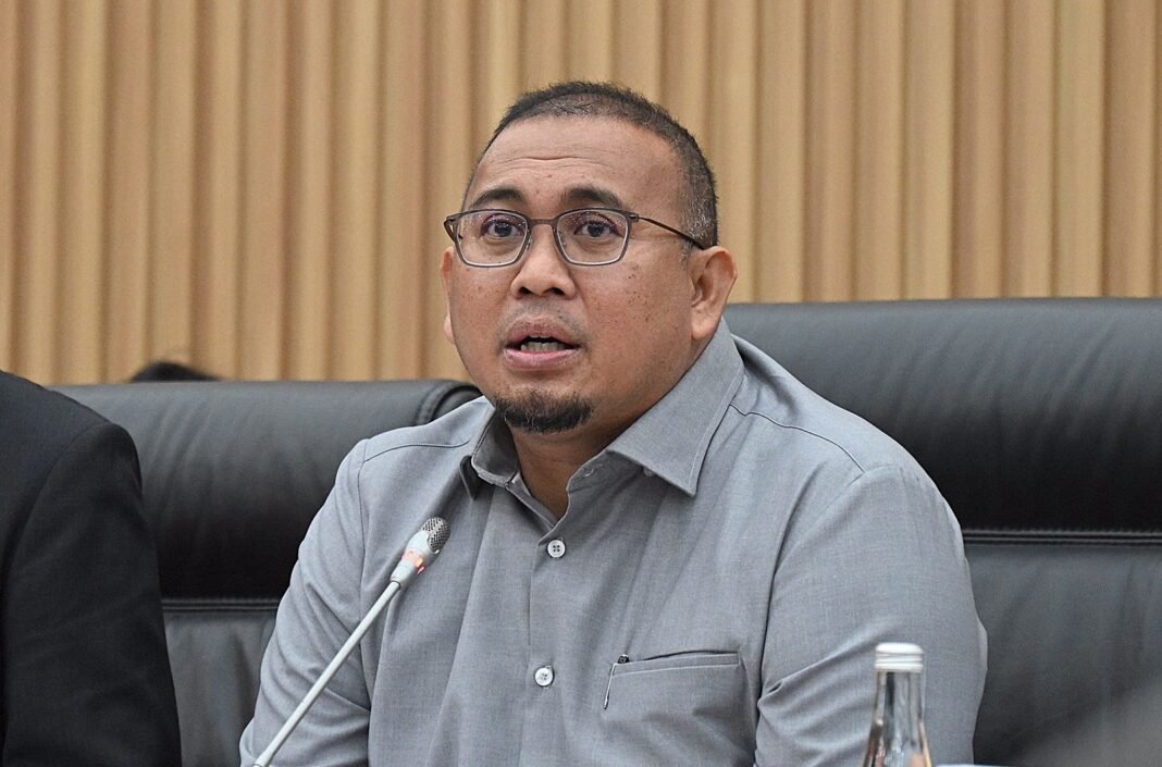andre gerindra andre komisi VI DPR