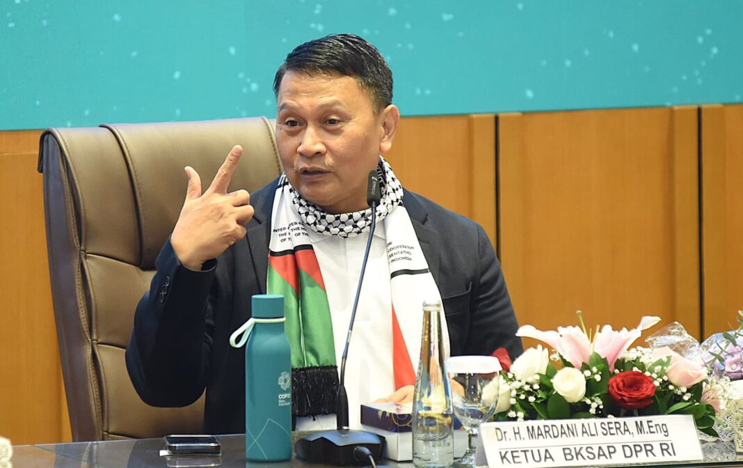 pks kritisi Donald Trump