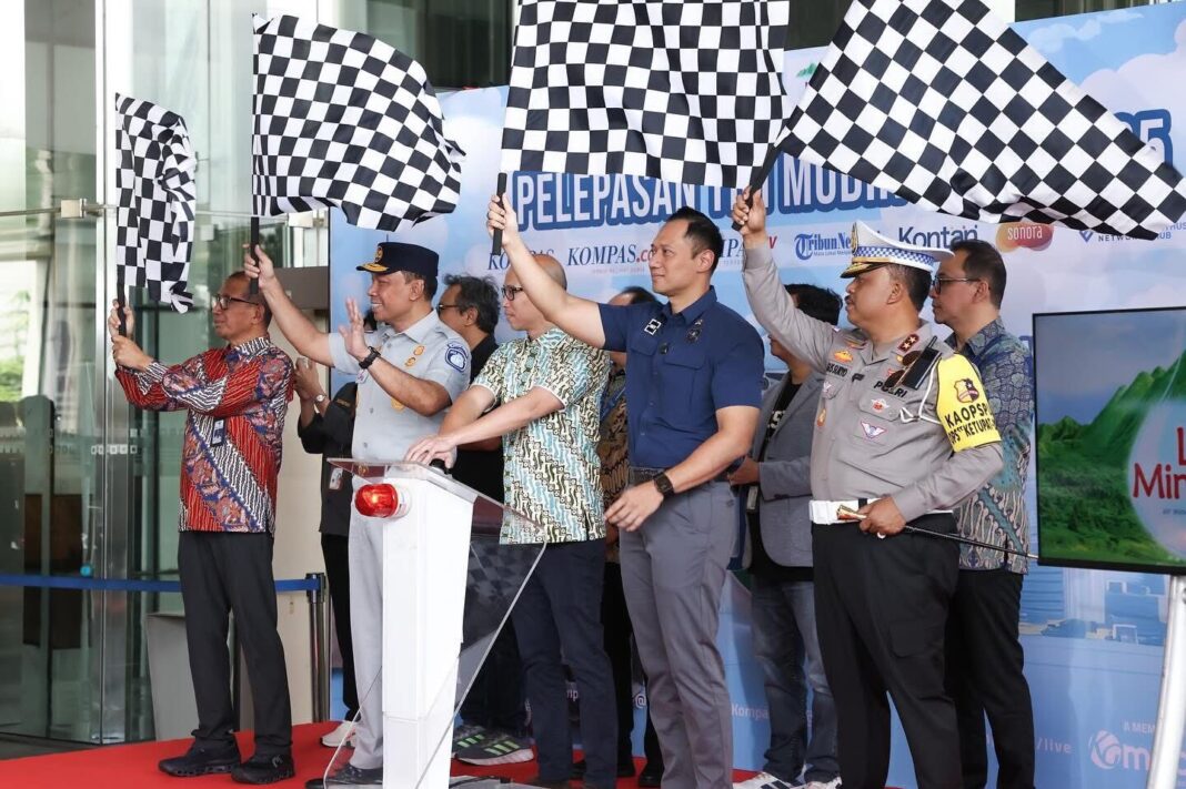 menko ajy lepas liputan pemudik
