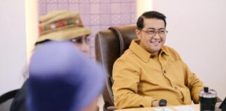 Menekraf Teuku Riefky Dorong Puisi Jadi Ekosistem Ekonomi Kreatif menekraf terima panitia hari puisi