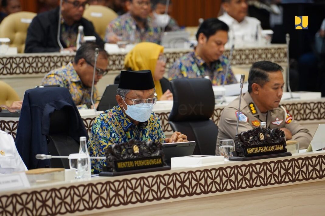 menhub jelaskan arus mudik di dpr