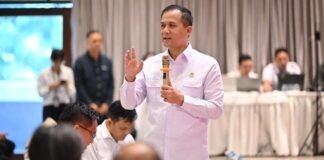 Mentrans Iftitah Akan Terbitkan Izin Pelaksanaan Transmigrasi untuk Dorong Investasi Daerah