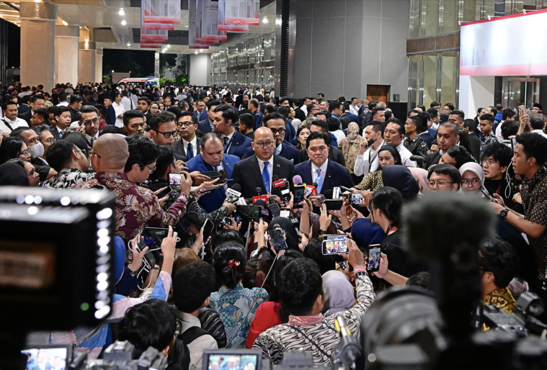 Kepala Badan Pengelola Investasi Danantara sekaligus Menteri Investasi dan Hilirisasi/Kepala BKPM, Rosan Roeslani, menyatakan bahwa kehadiran Danantara adalah langkah tepat yang merefleksikan semangat kemandirian ekonomi bangsa.