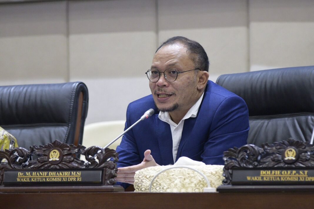 Hanif Dhakiri kritisi merger Grab-GoTo