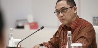 Kemkomdigi Bekukan Aplikasi Scan Retina Mata, Ada Dugaan Pelanggaran Sistem Elektronik Kementerian Komunikasi dan Digital membekukan sementara Tanda Daftar Penyelenggara Sistem Elektronik (TDPSE) layanan Worldcoin dan WorldID