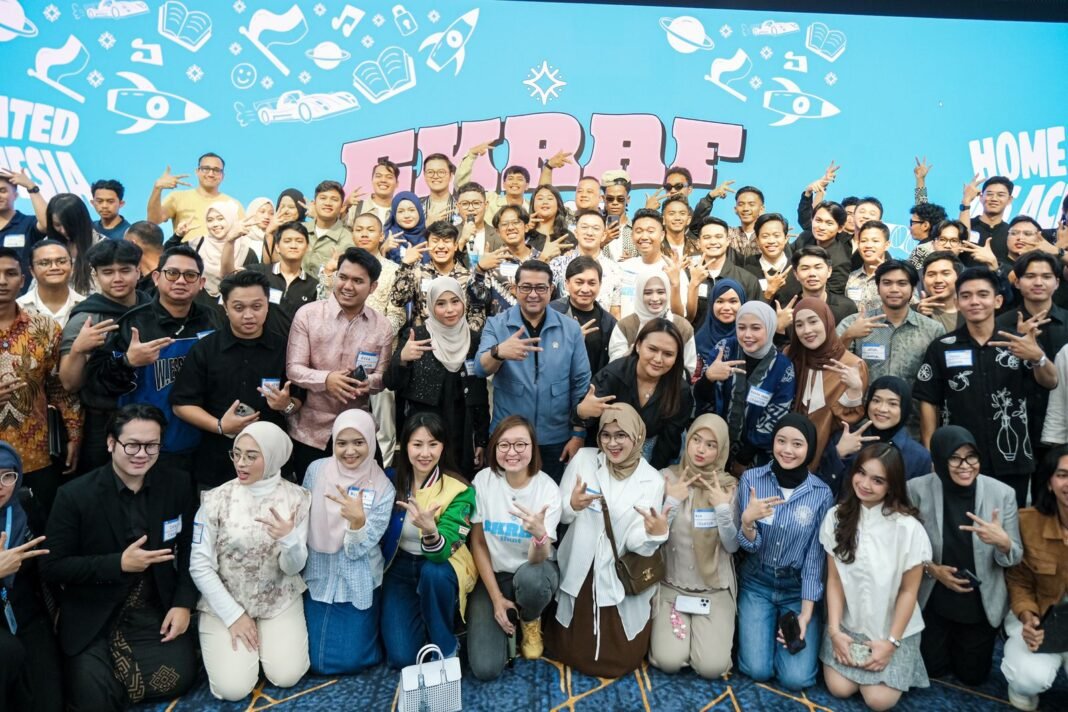 Menteri Ekraf Menteri Ekraf