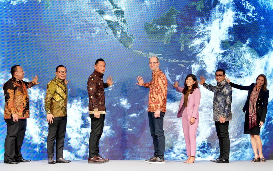 Pemerintah dan Microsoft Resmi Luncurkan Pusat Data Cloud Region Pertama di Indonesia