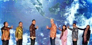 Microsoft Luncurkan Indonesia Central Cloud Region, Dorong Peningkatan Talenta Ekonomi Kreatif Pemerintah dan Microsoft Resmi Luncurkan Pusat Data Cloud Region Pertama di Indonesia