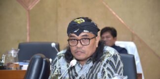 Nurhadi semprot menkes