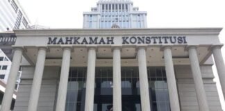 MK putuskan SD dan SMP gratis