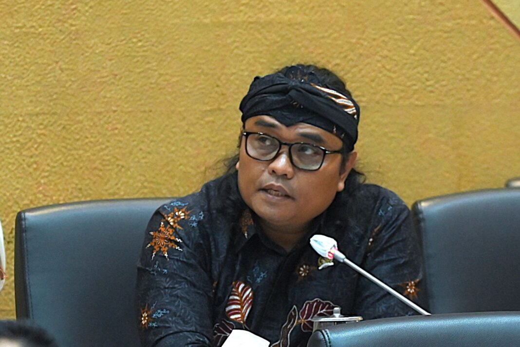 nurhadi (2) nurhadi kritik MBG