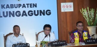Komisi V DPR Desak Tulungagung Tertibkan Truk ODOL Demi Lindungi Jalan Nasional ridwan bae peringatkan truk odol tulungagung