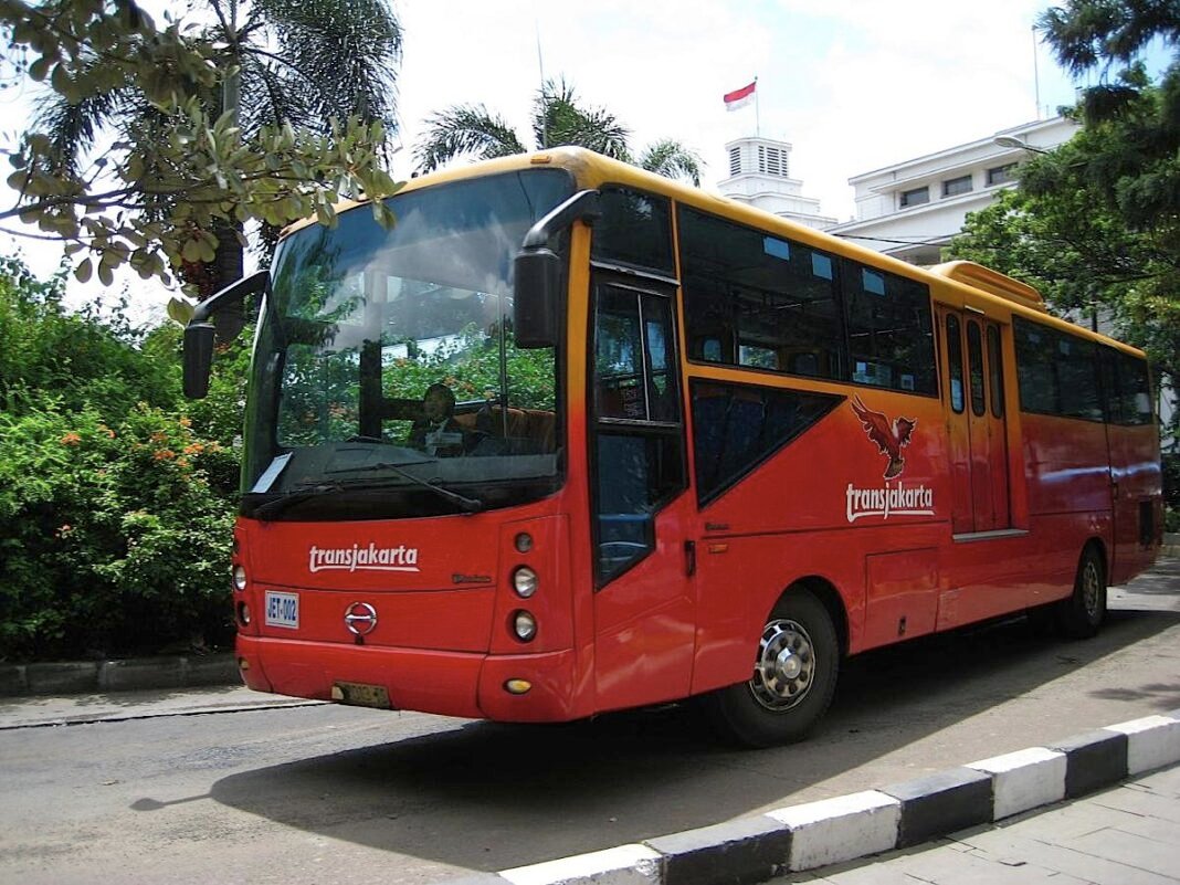 bus transjakarta koridor 12 bus transjakarta koridor 12