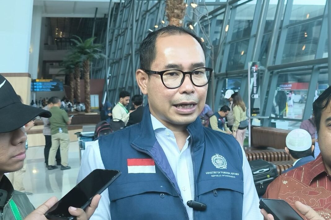kemlu sebut puluhan wni tertahan di israel