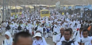 Jemaah Haji Indonesia Jalan Kaki dari Muzdalifah ke Mina, Ini Penjelasan Kemenag jemaah haji indonesia jalan kaki ke Mina