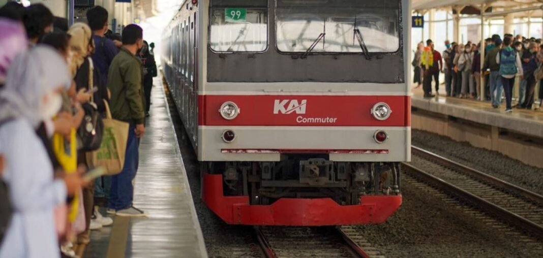 Ilustrasi KRL Tangerang-Duri Ilustrasi KRL Tangerang-Duri