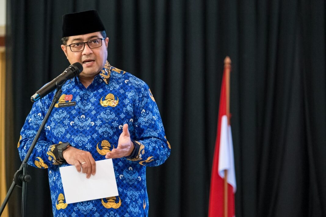 Menteri Ekraf Menteri Ekonomi Kreatif Teuku Riefky Harsya mengukuhkan pengurus KORPRI Kementerian Ekraf 2025–2030.