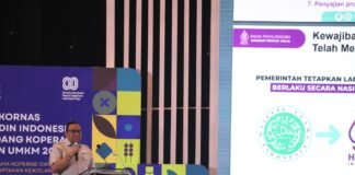 BPJPH Tegaskan Sertifikat Halal Kunci Penguatan Ekosistem Halal Nasional, Kadin Indonesia Dukung Penuh Wakil Kepala BPJPH Afriansyah Noor memberikan penjelasan di Rakornas Kadin Indonesia tentang penguatan ekosistem halal nasional.