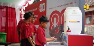 Kementerian PU edukasi PHBS kepada siswa Sekolah Rakyat.