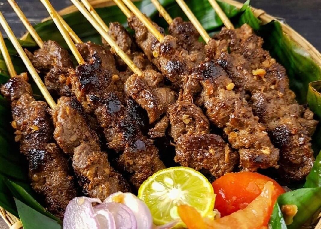 Sate Maranggi khas Purwakarta. Sate Maranggi khas Purwakarta.